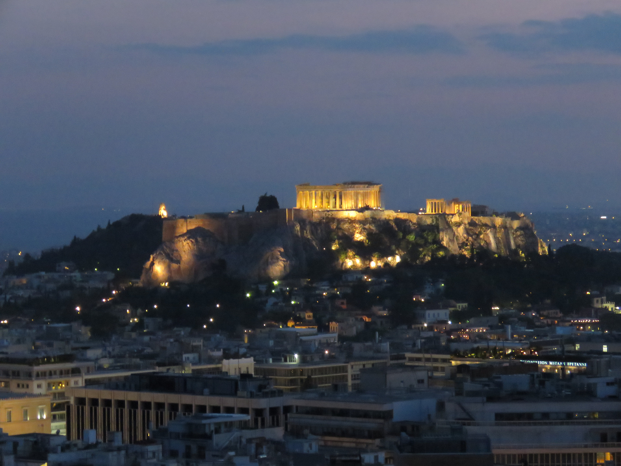 acropolis-night-view