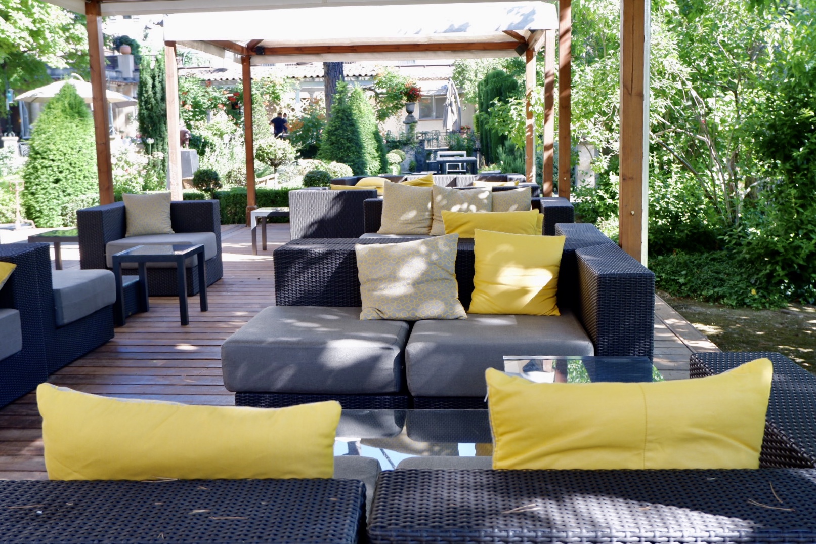 Le Pigonnet - Garden Bar