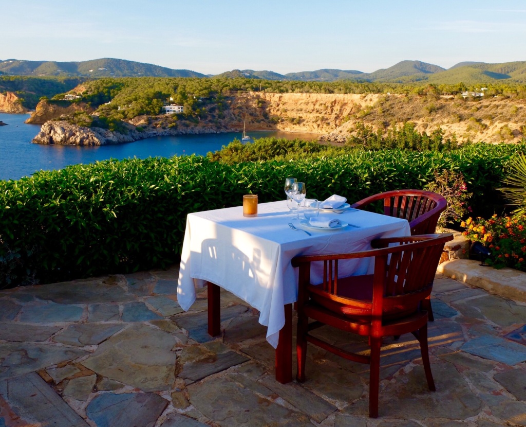 Hotel Las Brisas Ibiza dining
