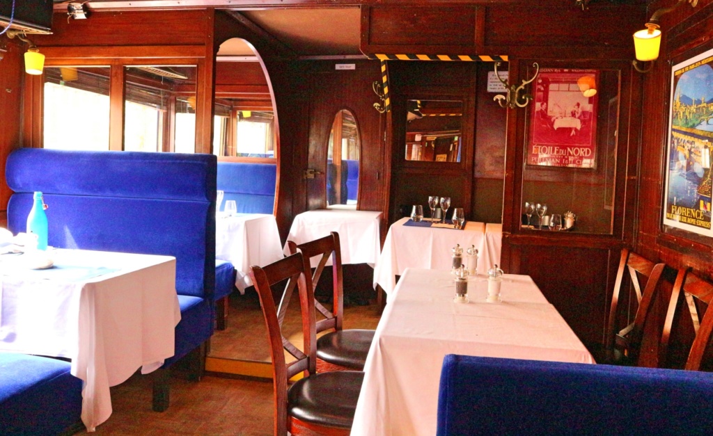 Wagon Bleu Restaurant Paris